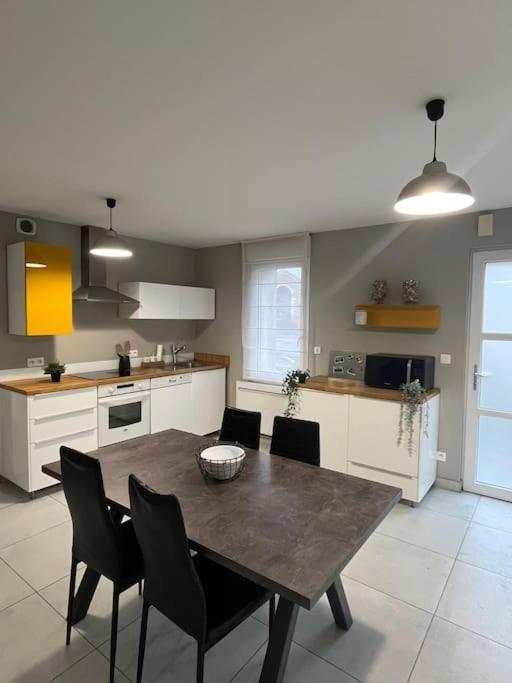 La Maison Du Bonheur 70 M² แซ็ง-อาร์มองด์-เลส์-ซูว์ ภายนอก รูปภาพ
